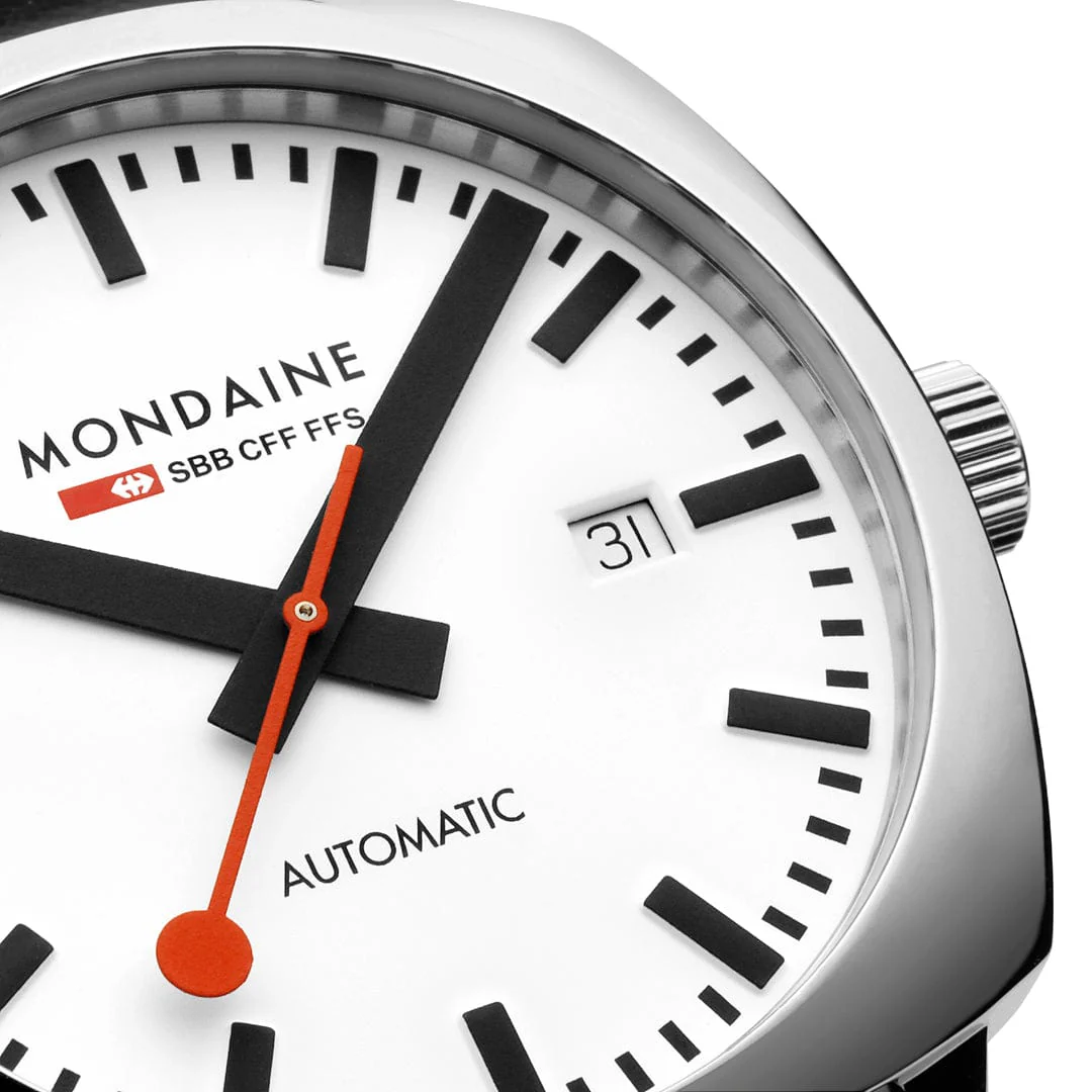 Cushion Automatic, 39mm, Black Vegan Leather - Image 7