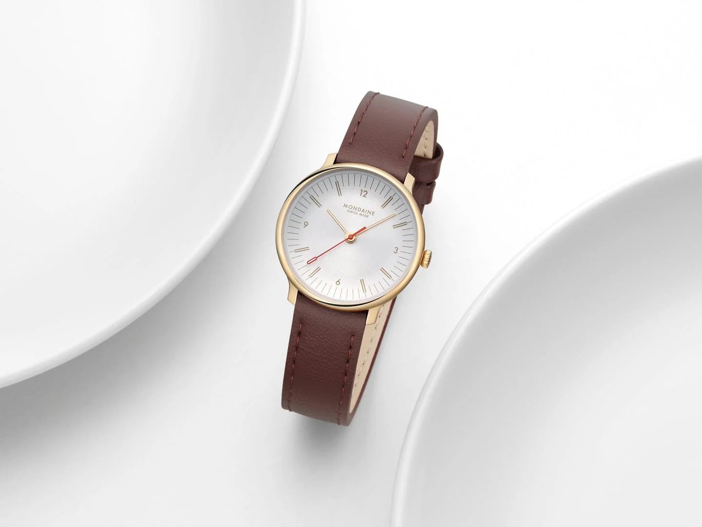 Doppio, Polished IP Gold Steel, 33 mm, Brown Vegan Grape Leather - Image 12