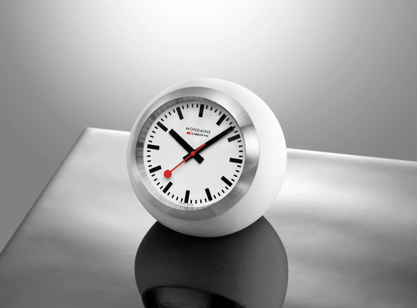 Globe Clock, 60 mm, White - Image 4