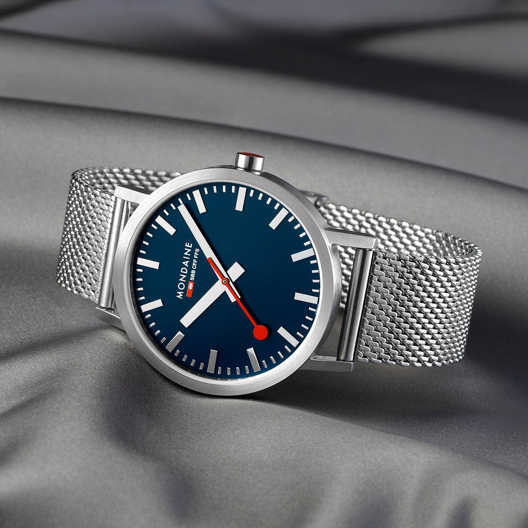 Classic, Brushed Steel, 40 mm, Stainless Steel Blue Watch - Image 3