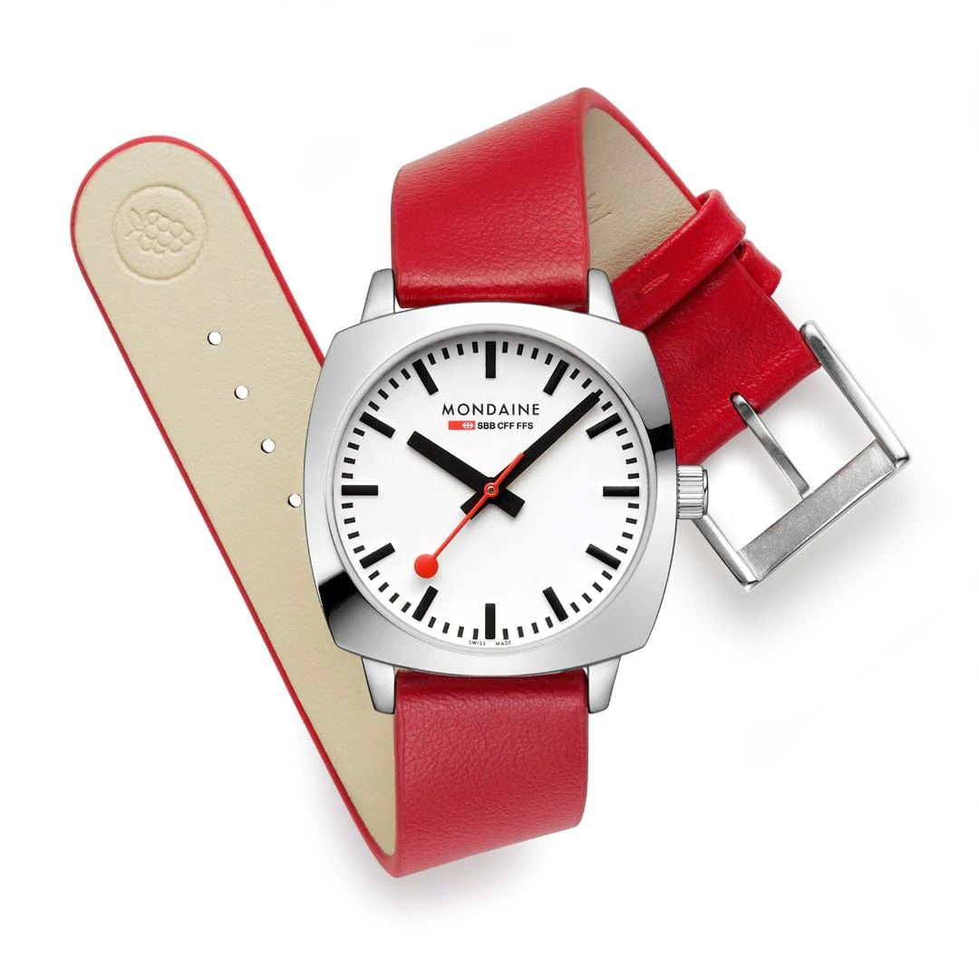 Petite Cushion, 31 mm, Red Vegan Leather - Image 4